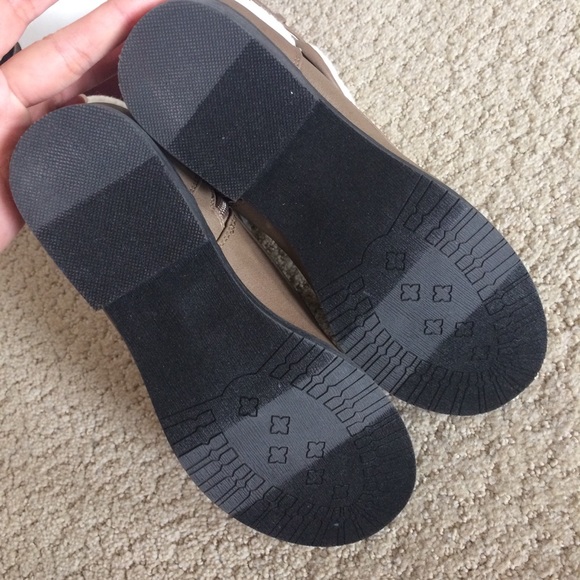 4/$25 π LAST PAIR! βSoβ brand Sherpa top booties - Picture 6 of 9